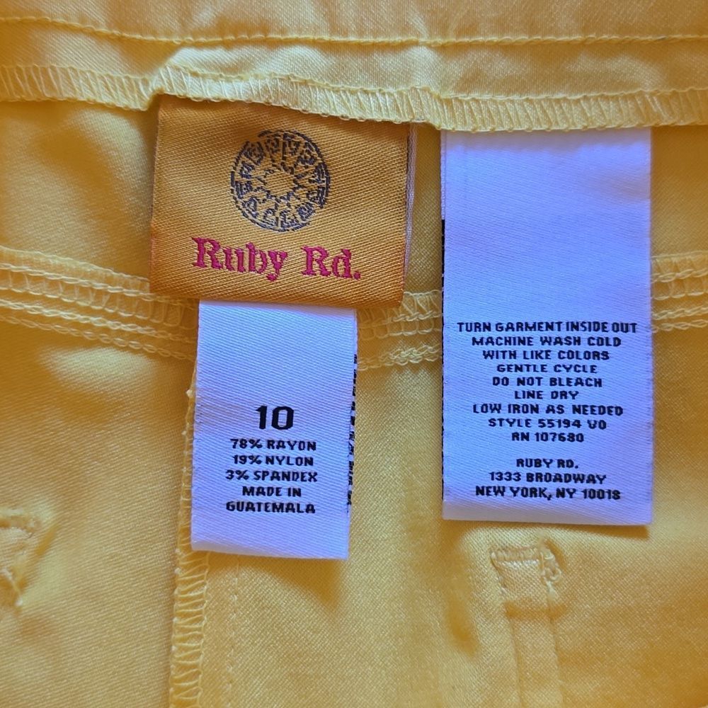 Ruby Rd. Cropped Yellow Pants - image 5